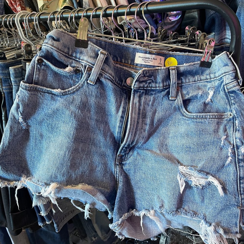 Abercrombie Curve Love Cutoff Shorts High Rise